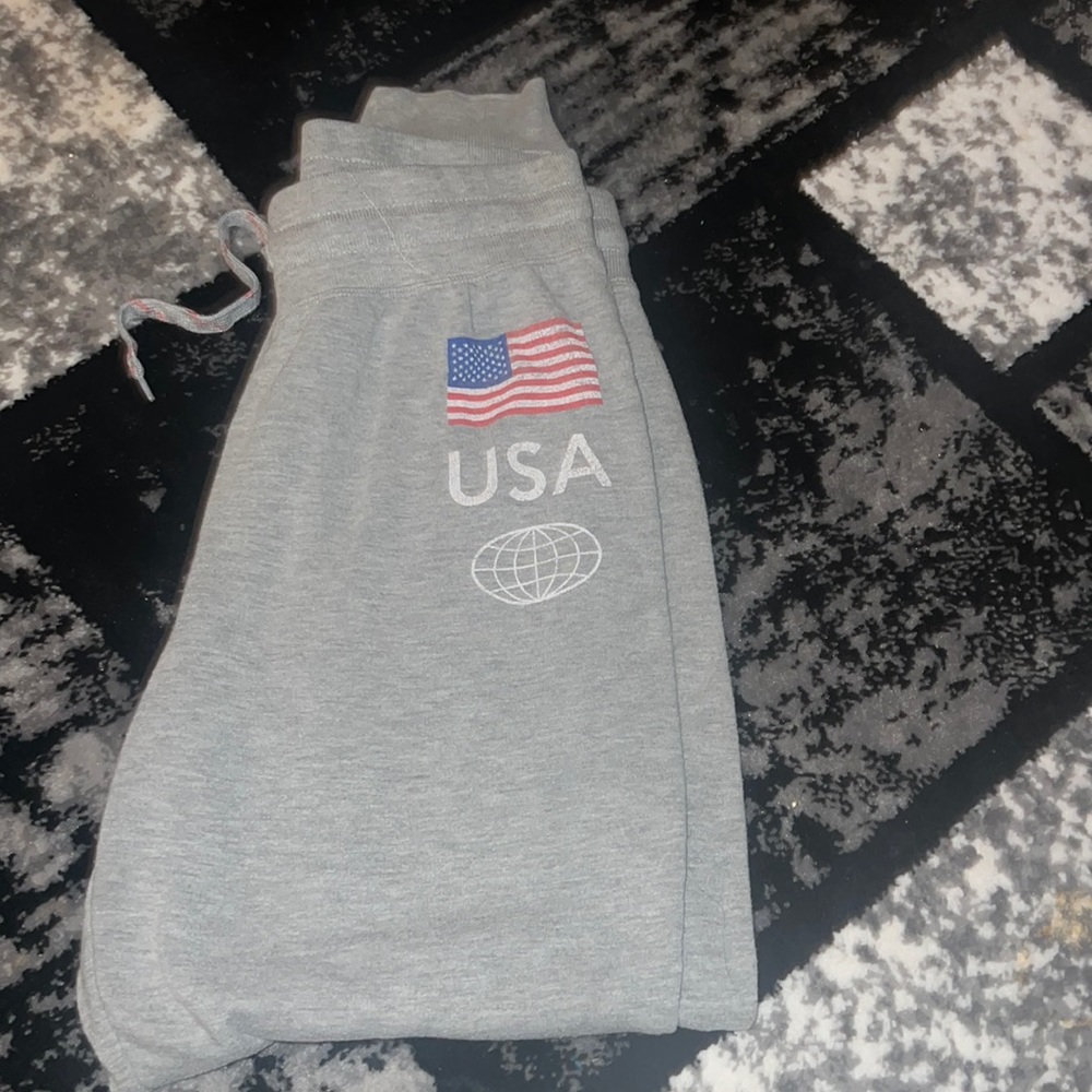 Zoe+Liv sweatpants